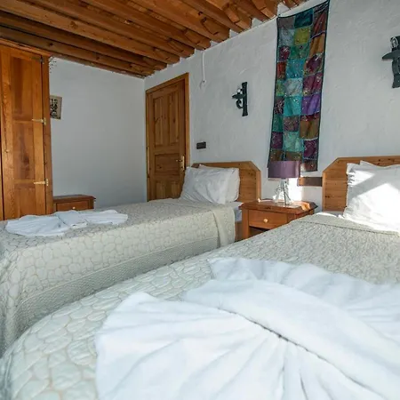Villa Almond *
