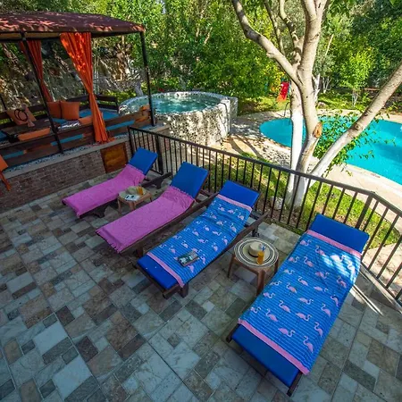 Almond Fethiye
